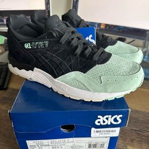 ASICS Gel Lyte V - Black suede, Mint green Sz 9.5